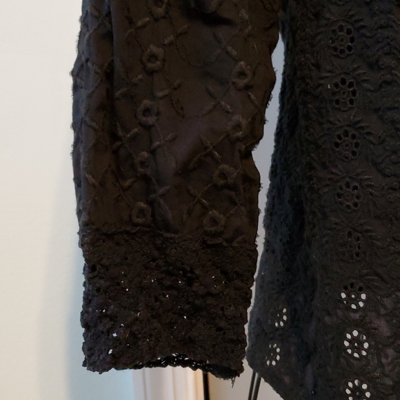 Black Eyelet 3/4 Sleeve Top - Picture 3 of 7